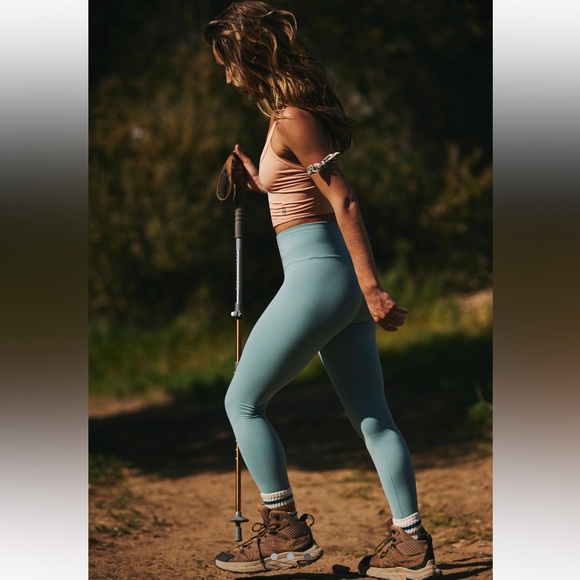 Free People X FP Movement Never Better 7/8 Length Leggings in Eucalyptus NWT - Picture 3 of 3